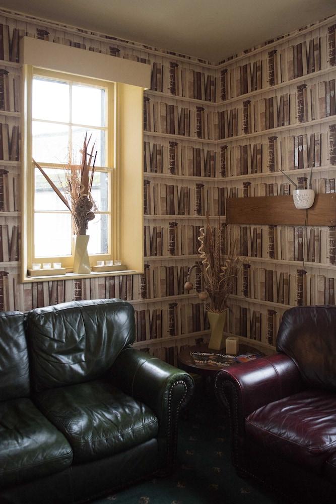 فيليدج هاوس كوتشينج إن الردهة