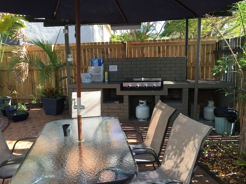 كوكونت بالمز أون ذا باي حمام سباحة مكشوف