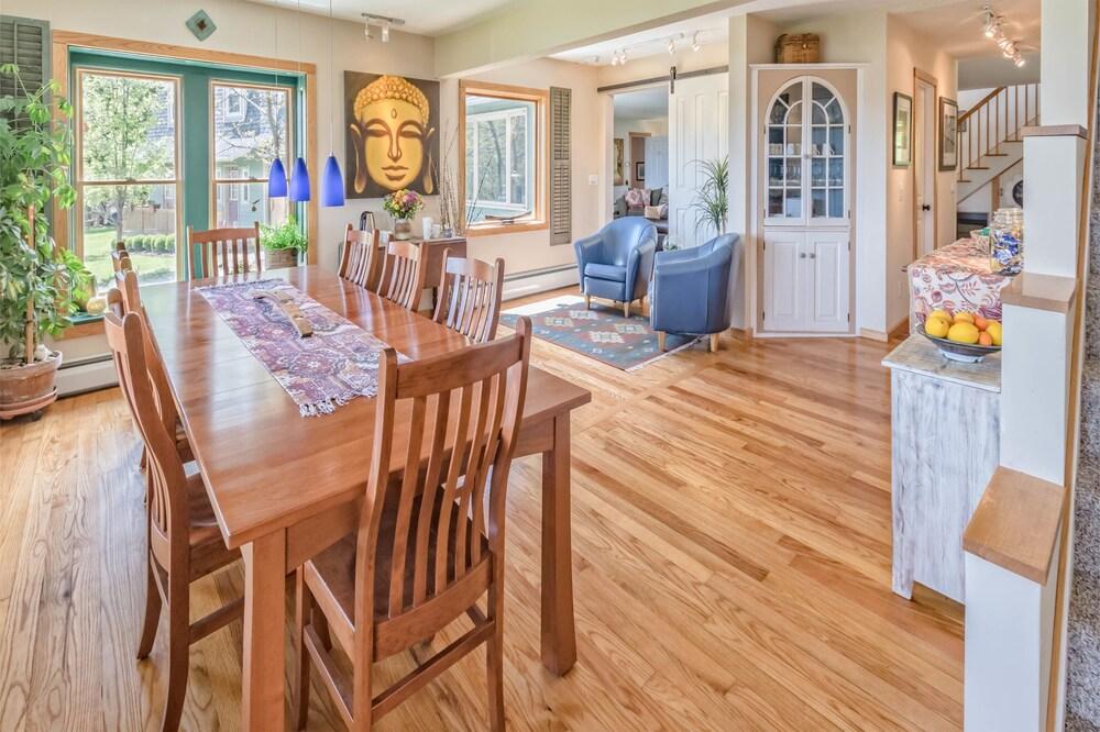 مون شادو بد آند بريكفاست الفندق من الداخل