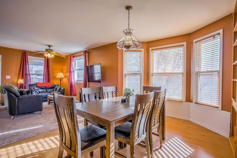 3BR MTN Viewsdowntownnext to Lake, Parks, More Featured Image