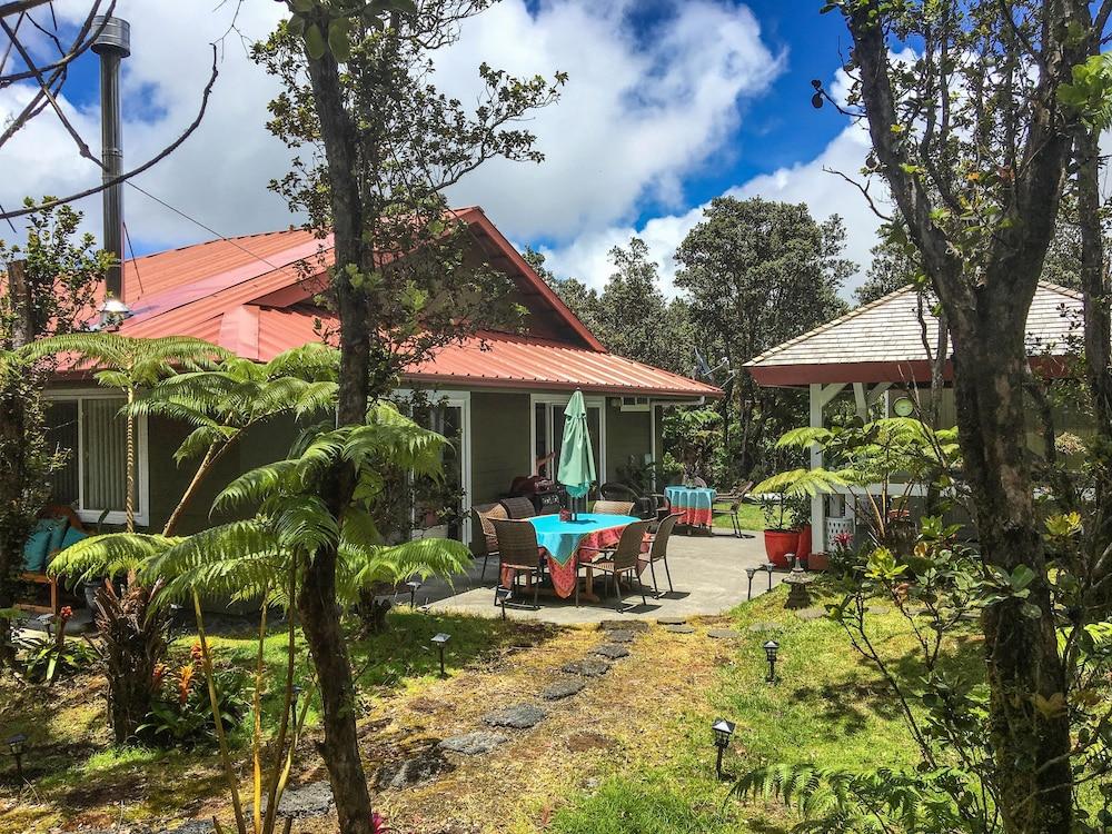 Crème De La Crème BBQ/Picnic Area