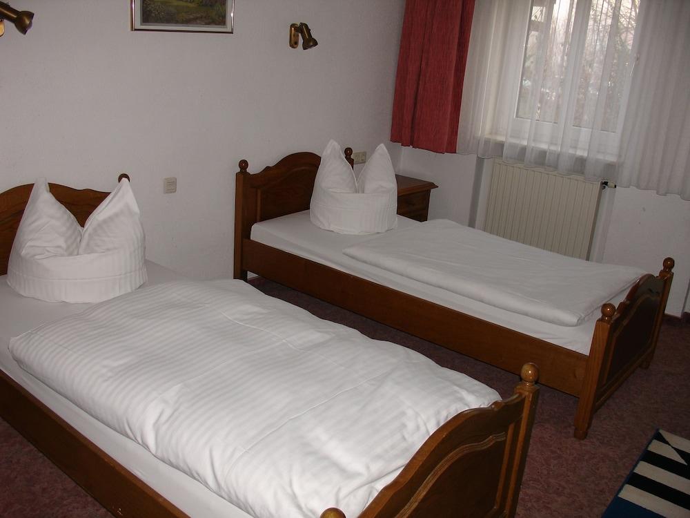 هوتل باد شميديبرجر هوف أخرى