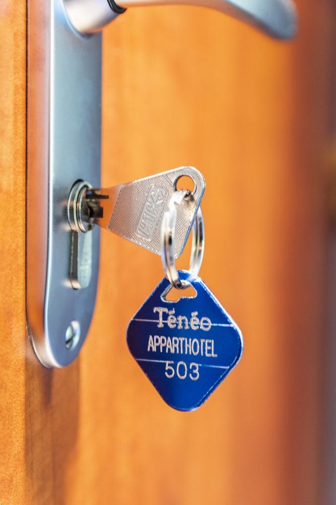 تينيو أبارتوتل بوردو - جير سان جيان تفاصيل الفندق من الداخل