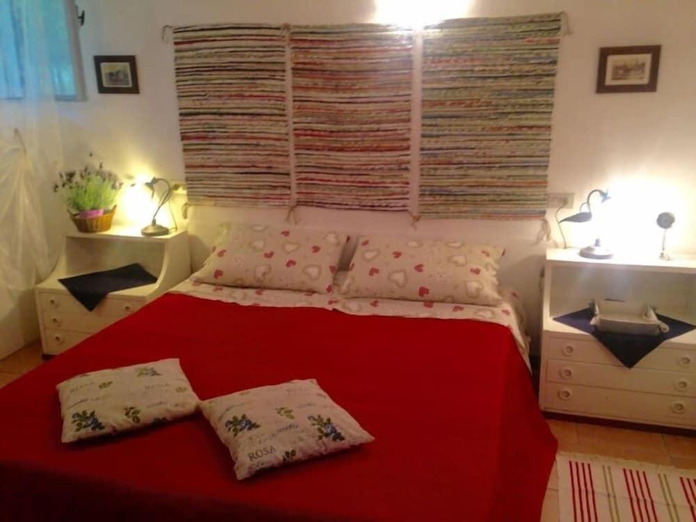 فيلا ديلا ميوزيكا ترا لاجو إي مونتاجن غرفة