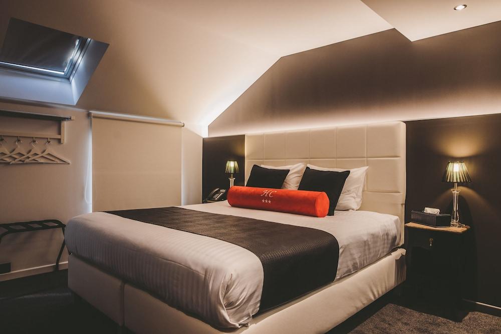 أوتل أور شاتو