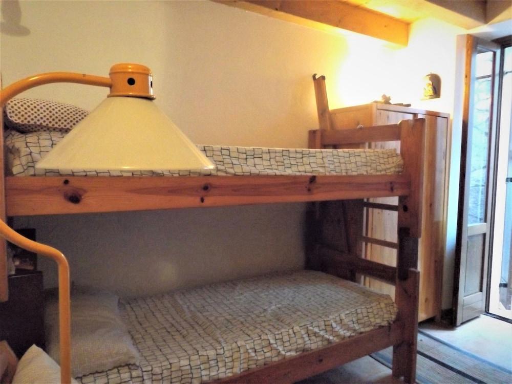 كاسا كانيفيني جاردا غرفة