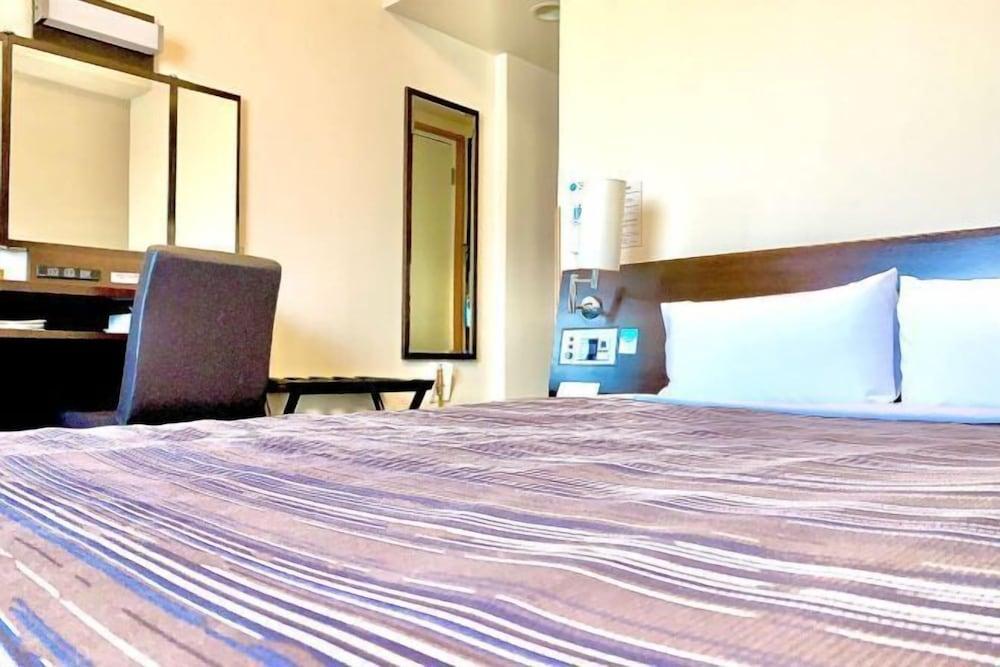 Hotel Route-Inn Kitakyushu-Wakamatsu Ekihigashi