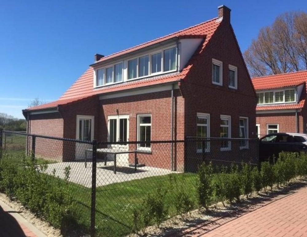 Pet-loving Stay With Garden