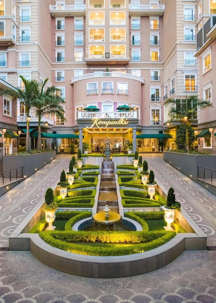 فيلا روزا كمبنسكي