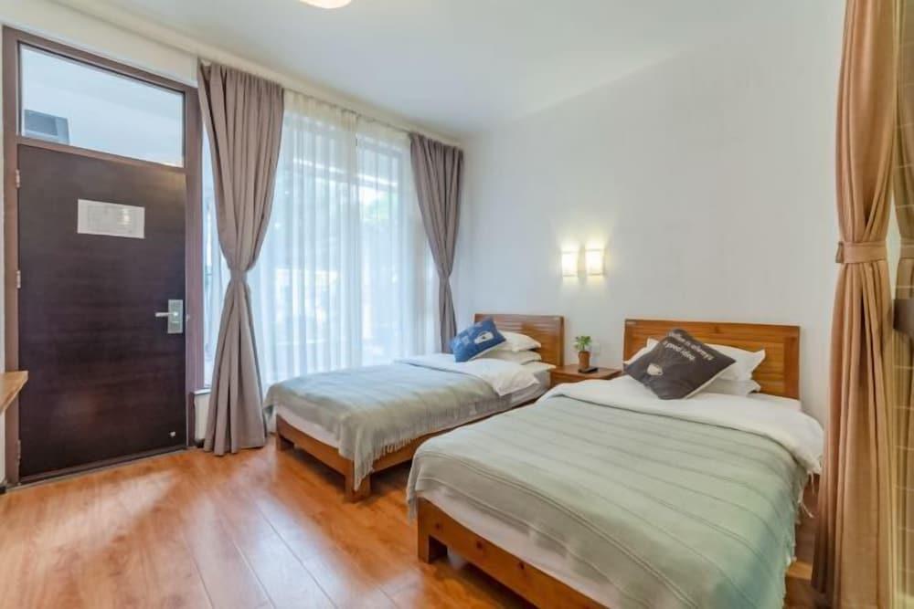 Dali twilight cang view light luxury inn