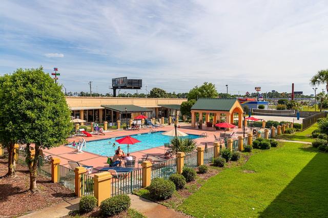 كواليتي إن ريتش موند هيل - سافاناه آي-95