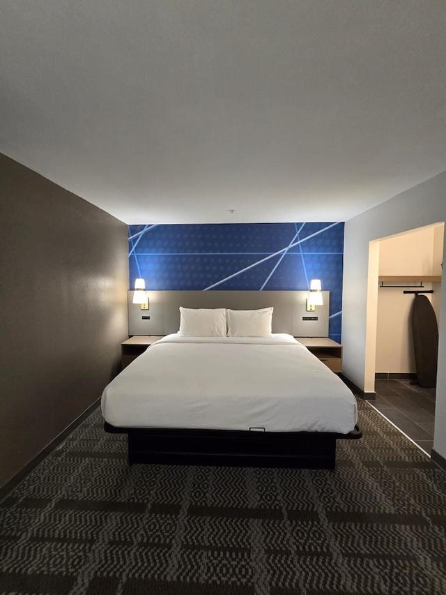 كومفرت إن آند سويتس