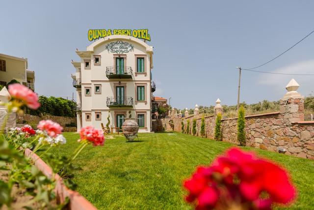 كيوندا إيسين أوتل