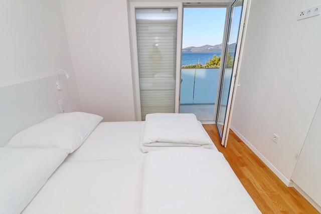 فيلاي إ آند ادي