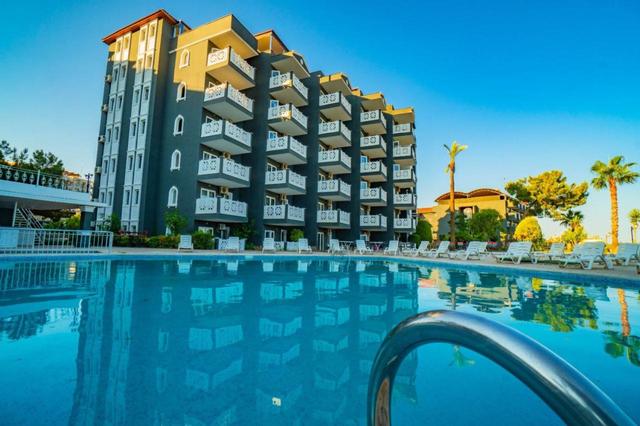 لارينا ريزورت آند سبا هوتل