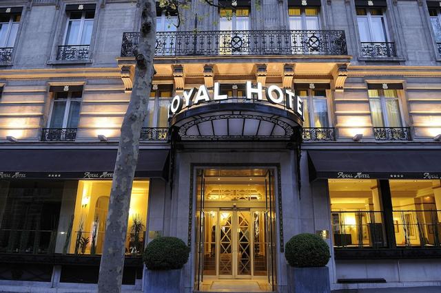 Royal Hotel Paris Champs Elysées