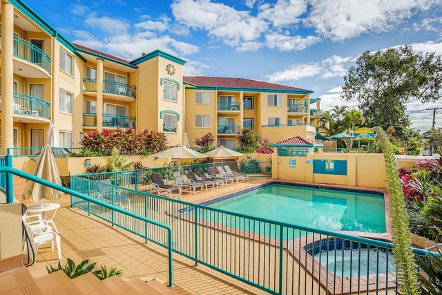 بارادايس إيسليز