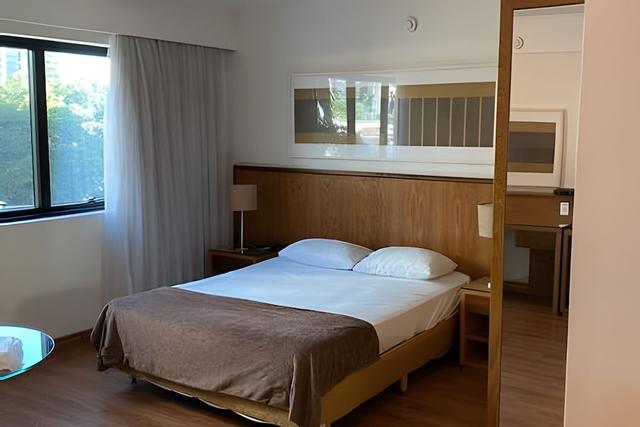 أبارتامنتو إم هوتل 4 إستريلاس