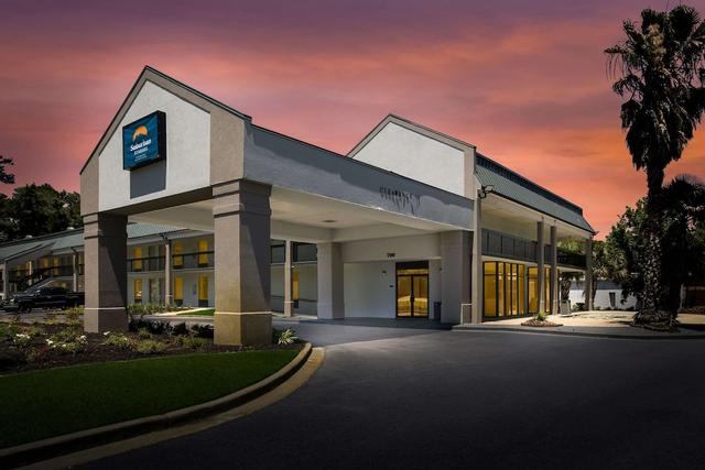 سوبوربان ستوديوس هاينسفيل - فورت شتيوارت إريا