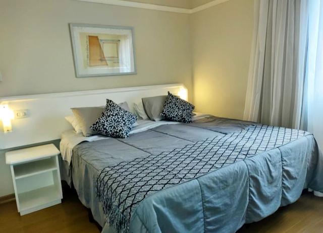 ناينتي فلات