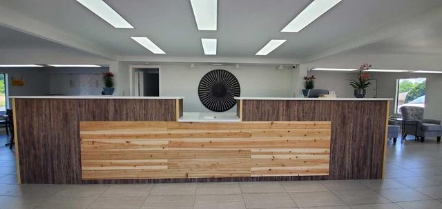 إكسيلينت إن آند سويتس