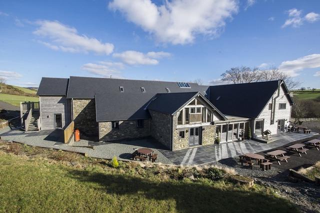 تينريد ريتريت