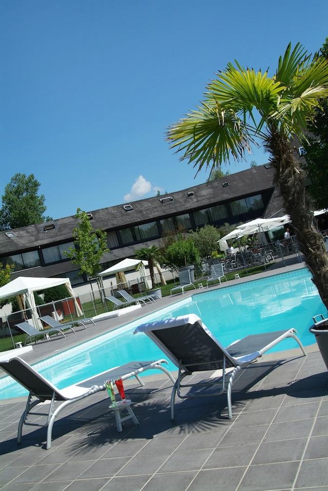 أوتل لو سرفولون