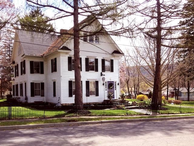 18 فين إن آند كاريدج هاوس