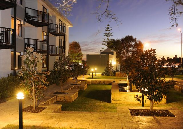 لودستار ووتر سايد أبارتمنتس