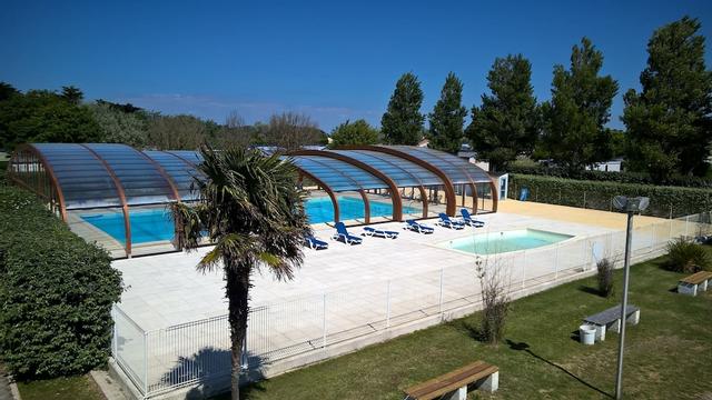 ليه بوبو - فاكونس يو إل في إف