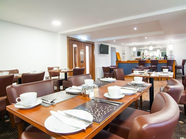 Executive King Apartment for 4 near Anfield Stadium