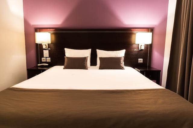 أوتل لو موندون