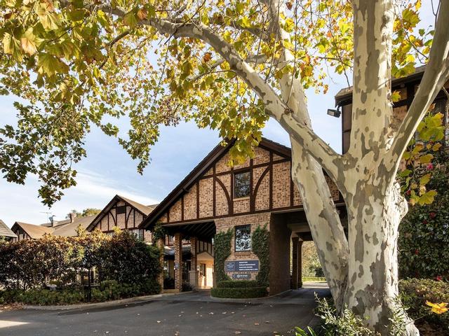 بيبرز ذا هيلز لودج