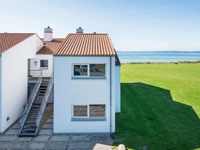 Spacious Apartment With Indoor Whirlpool at Ebeltoft Jutland